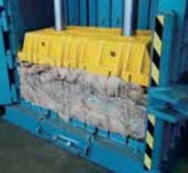 Heavy Duty Dual-Ram Baler — photo 5 of 6