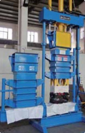 Swivel Twin Lifting-Chamber Baler — photo 2 of 4